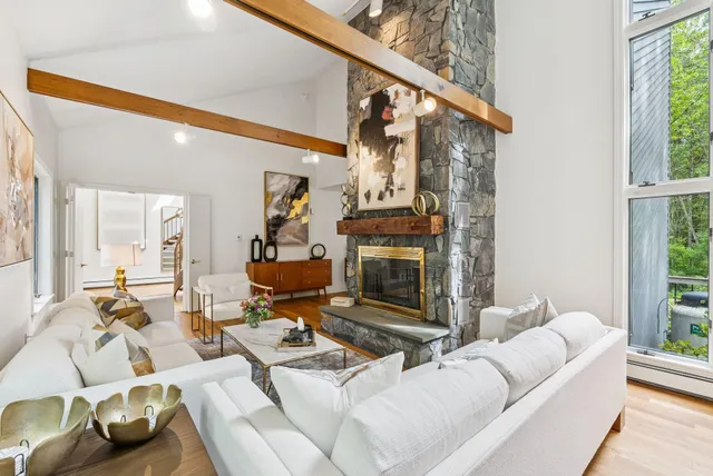 $2,175,000 | 53 Waites Landing Road, Falmouth, ME 04105