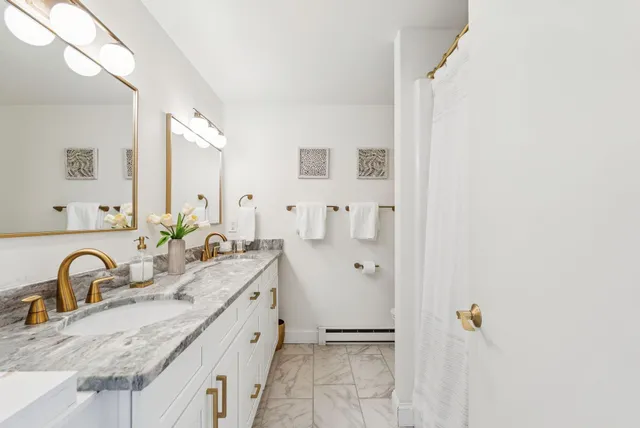 $2,175,000 | 53 Waites Landing Road, Falmouth, ME 04105