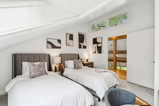 $2,175,000 | 53 Waites Landing Road, Falmouth, ME 04105