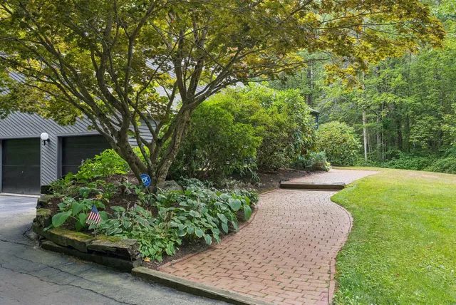 $2,175,000 | 53 Waites Landing Road, Falmouth, ME 04105