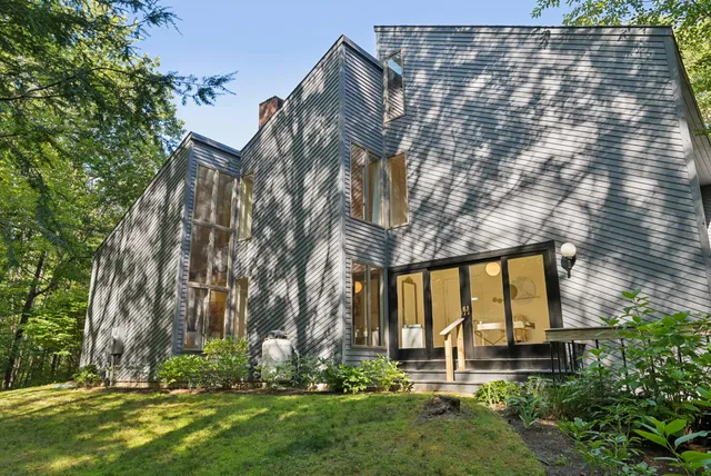 $2,175,000 | 53 Waites Landing Road, Falmouth, ME 04105