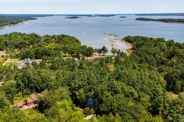 $2,175,000 | 53 Waites Landing Road, Falmouth, ME 04105