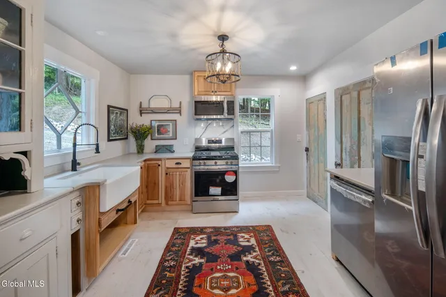 $850,000 | 2 High Street, Chatham, NY 12037