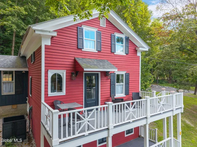 $850,000 | 2 High Street, Chatham, NY 12037