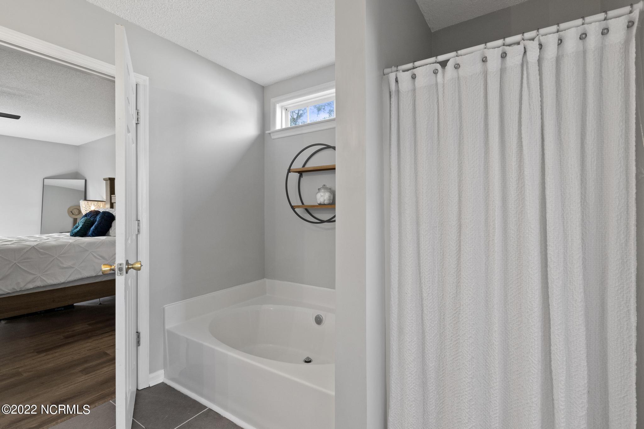 322 Spring Drive Jacksonville, NC 28540 - Photo 21 of 23 Primary Bathroom