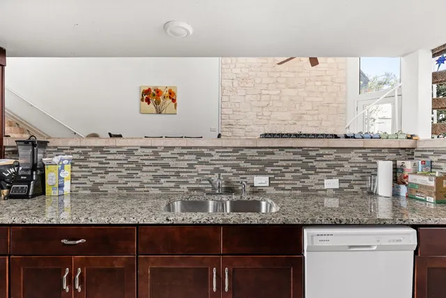 $475,000 | 1 Crystal Springs Court, Unit H, The Hills, TX 78738