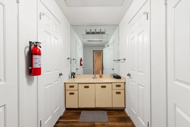 $475,000 | 1 Crystal Springs Court, Unit H, The Hills, TX 78738