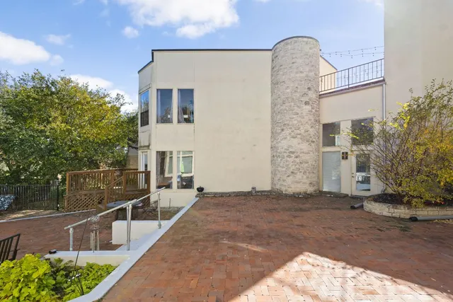 $475,000 | 1 Crystal Springs Court, Unit H, The Hills, TX 78738