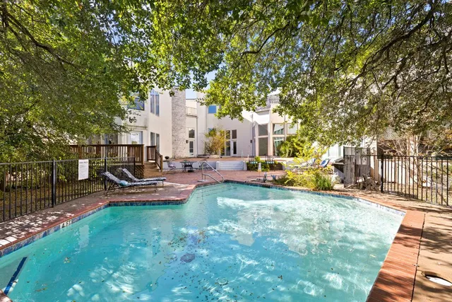 $475,000 | 1 Crystal Springs Court, Unit H, The Hills, TX 78738