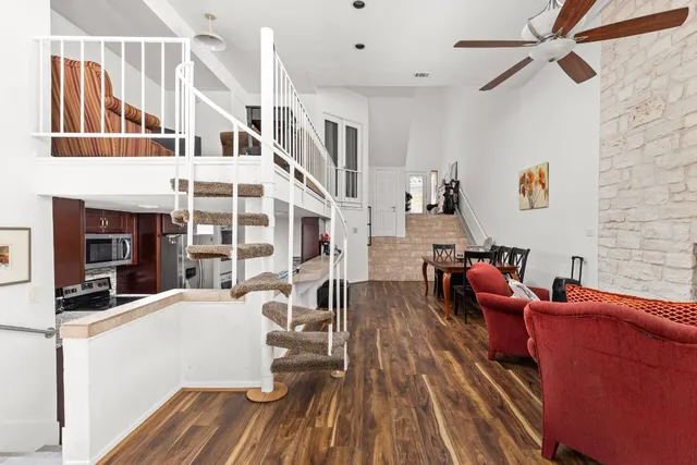 $475,000 | 1 Crystal Springs Court, Unit H, The Hills, TX 78738