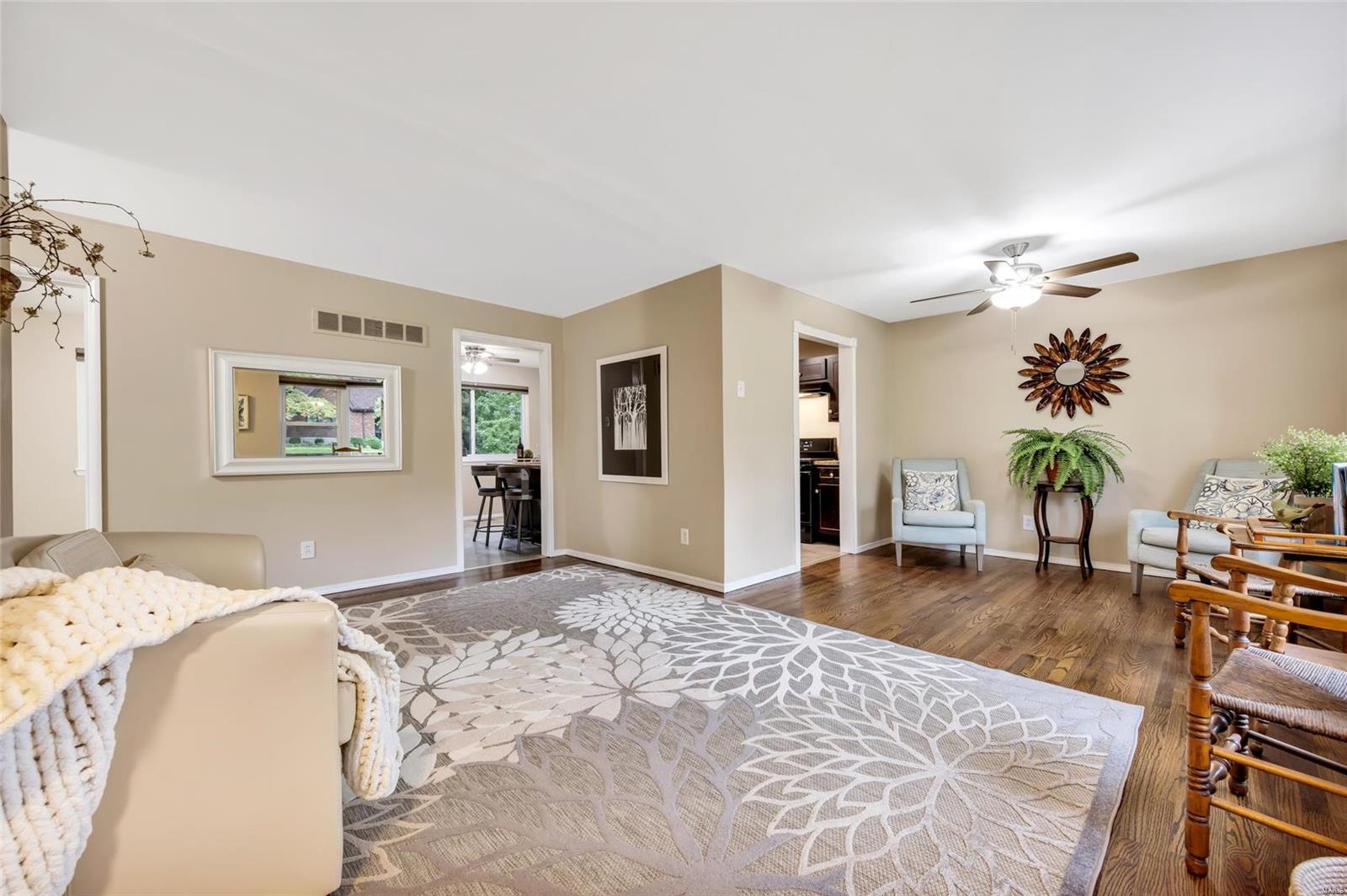 1330 Craig Road St. Louis, MO 63146 - Photo 4 of 28 Gallery Image 4