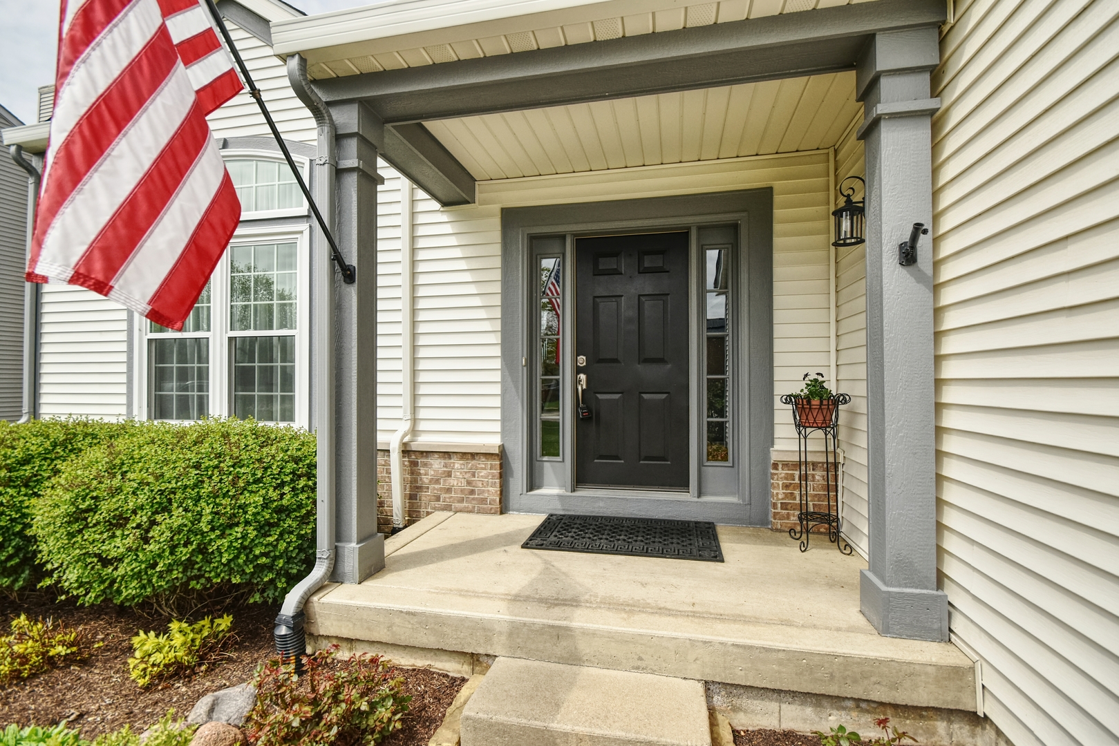 25758 South Basswood Road Channahon, IL 60410 - Photo 2 of 28