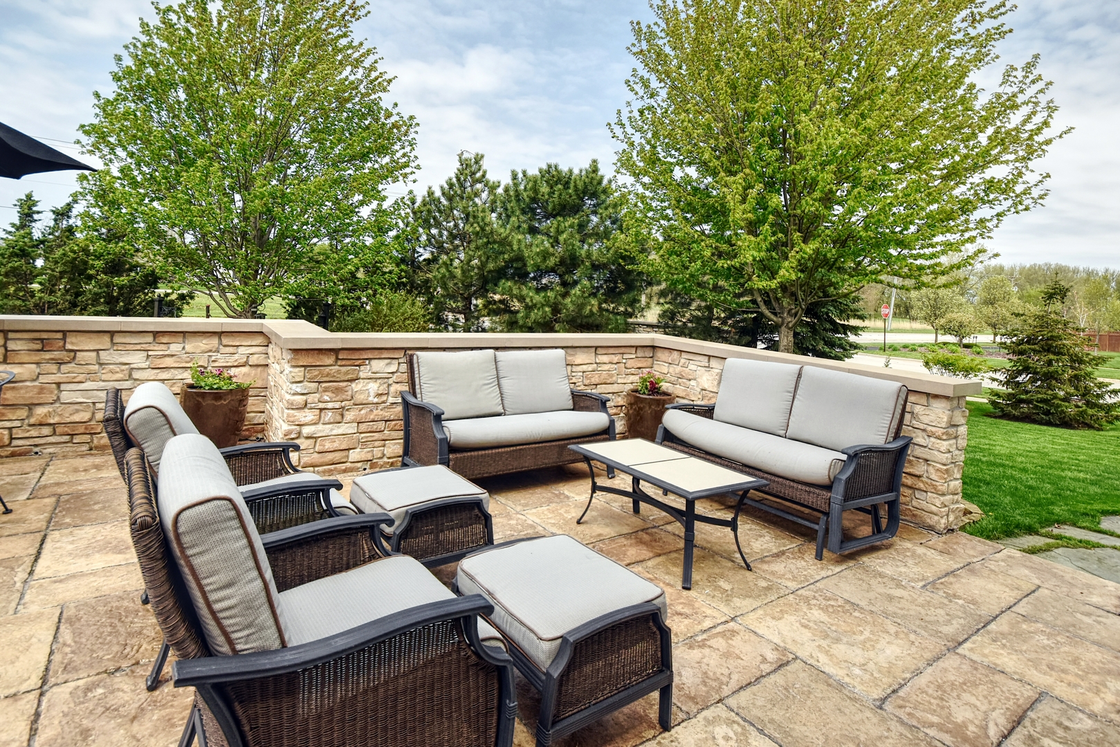 25758 South Basswood Road Channahon, IL 60410 - Photo 26 of 28 a view of a patio with a yard