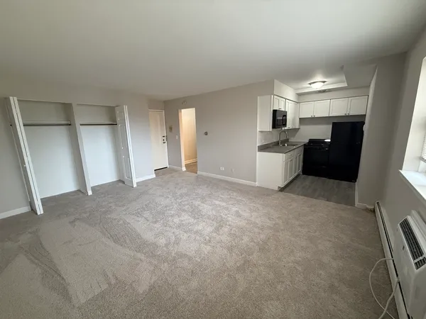 $1,375 | 3001 Thatcher Avenue, Unit 5O, River Grove, IL 60171