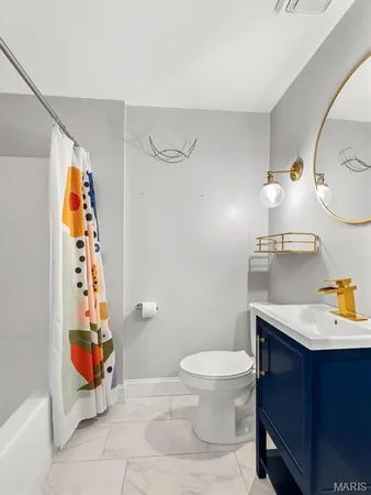 $300,000 | 1360 Premio Drive, Fenton, MO 63026