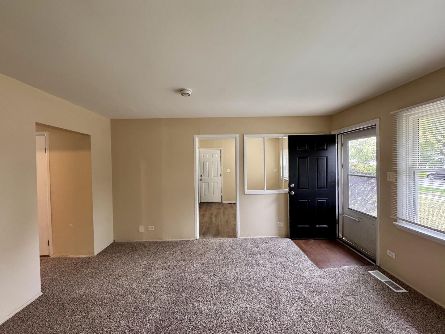 14708 Shepard Drive Dolton, IL 60419 - Photo 4 of 22