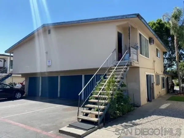 $1,298,000 | 341 Lansing Circle, Escondido, CA 92025