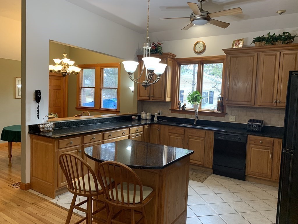 367 River Road Hudson, MA 01749 - Photo 9 of 42