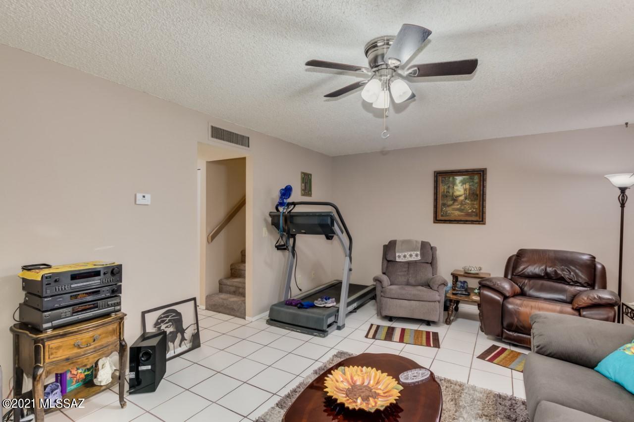 2755 West Anklam Road, Unit D Tucson, AZ 85745 - Photo 8 of 19