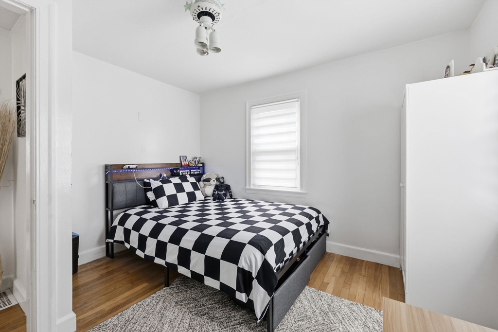 63 Fordham Street Springfield, MA 01104 - Photo 18 of 39