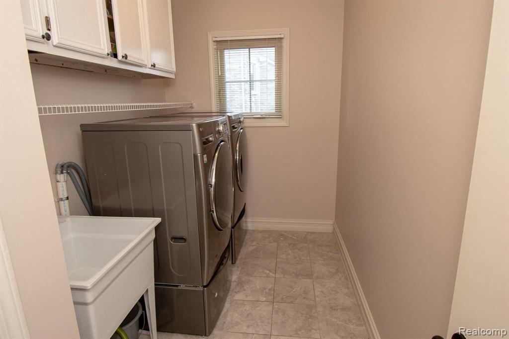222 Windrift Rochester Hills, MI 48307 - Photo 19 of 47 Gallery Image 19
