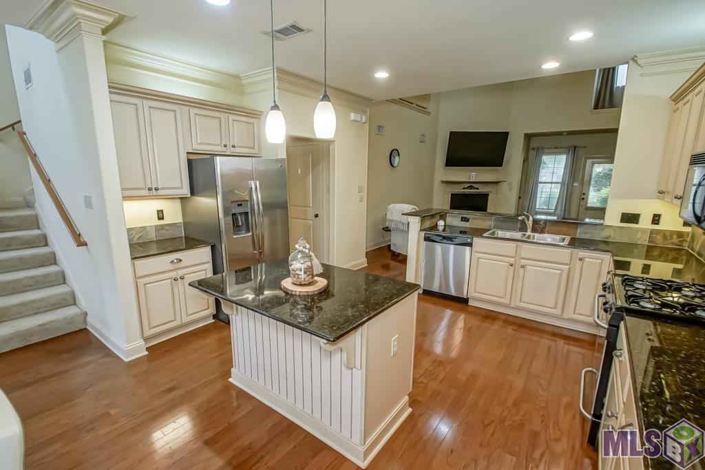 18639 Perkins Road, Unit 8 Prairieville, LA 70769 - Photo 4 of 19