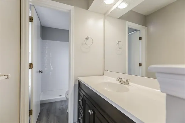 $2,305 | 3915 Regatta Drive, Lee's Summit, MO 64082