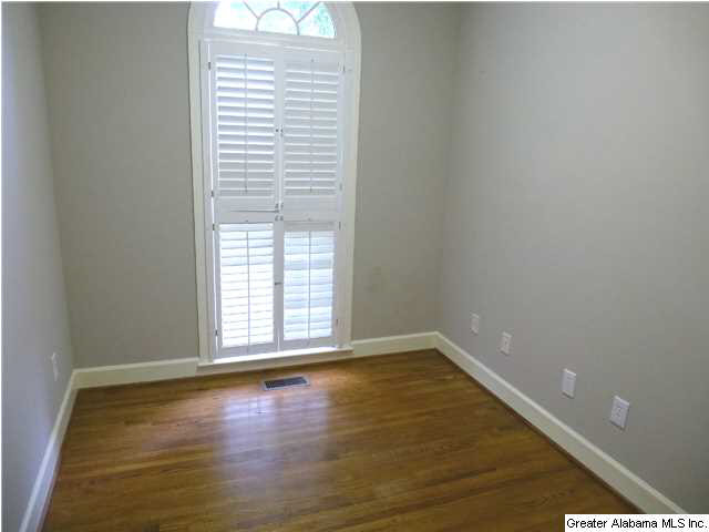 112 Windsor Circle Pelham, AL 35124 - Photo 7 of 32