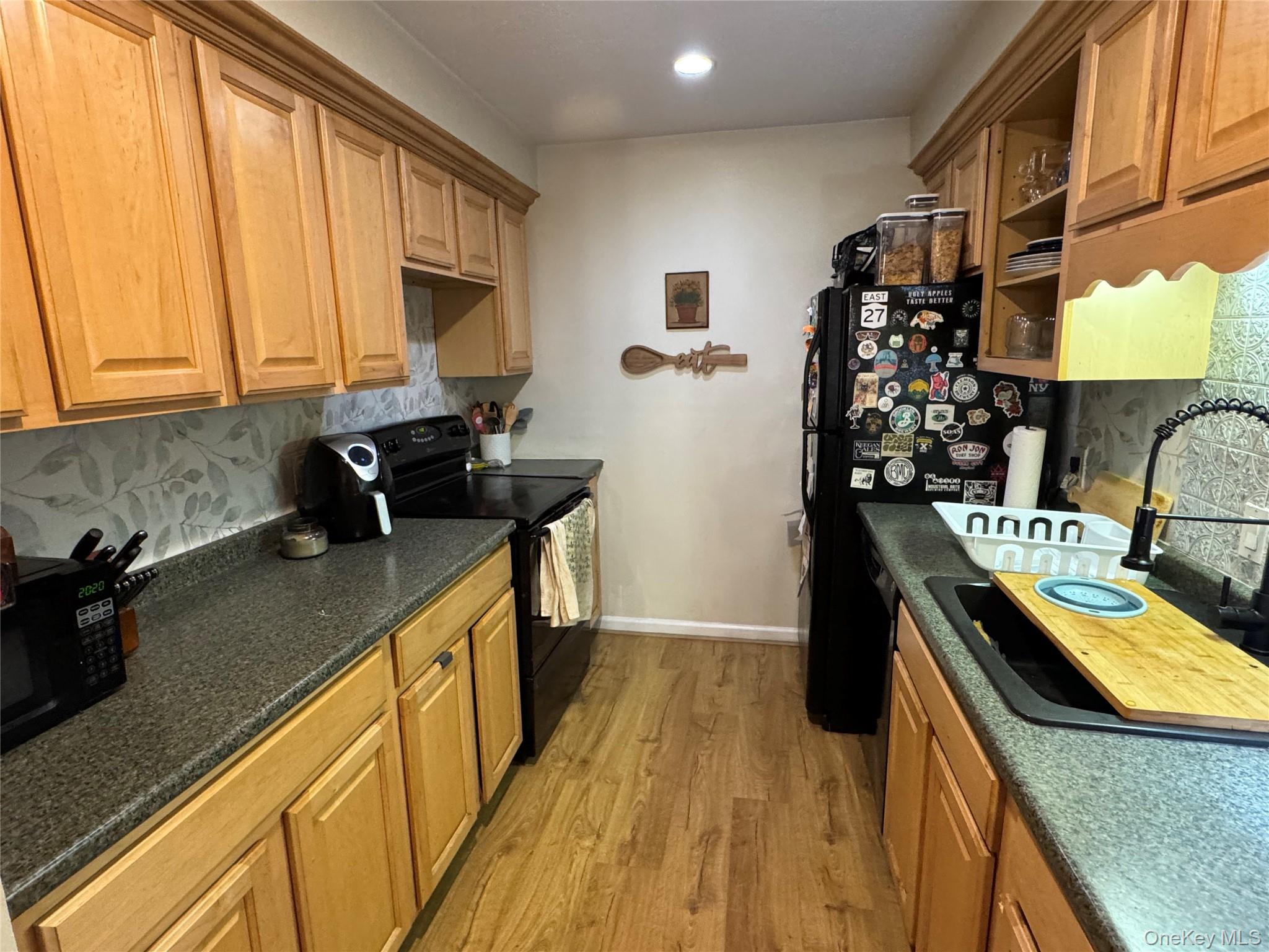 19 F White Gate Road Wappingers Falls, NY 12590 - Photo 13 of 17