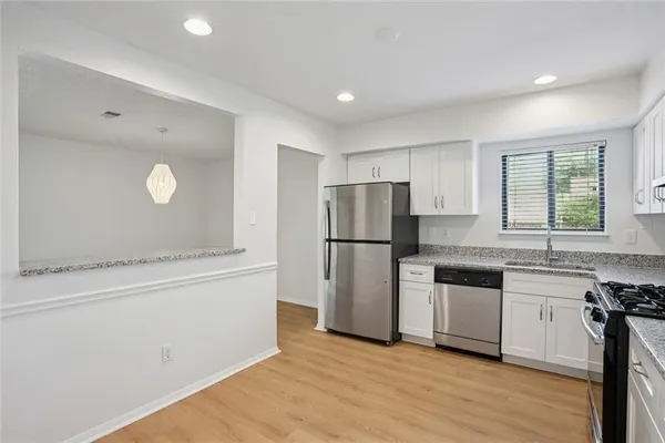 $2,000 | 2035 Powers Ferry Trace Southeast, Marietta, GA 30067