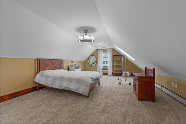 $8,000 | 28 Rhode Island Avenue, Newport, RI 02840