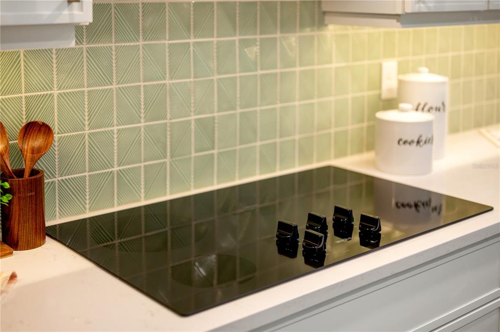 9992 Key Haven Road Seminole, FL 33777 - Photo 14 of 49