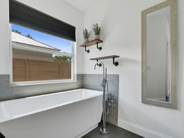 $475,000 | 1330 38th Avenue, Vero Beach, FL 32960