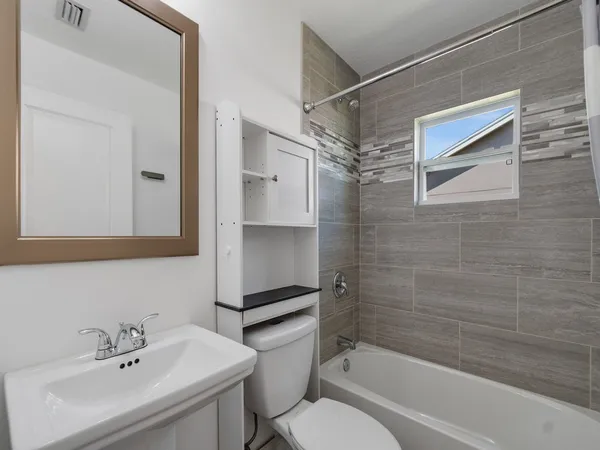 $475,000 | 1330 38th Avenue, Vero Beach, FL 32960