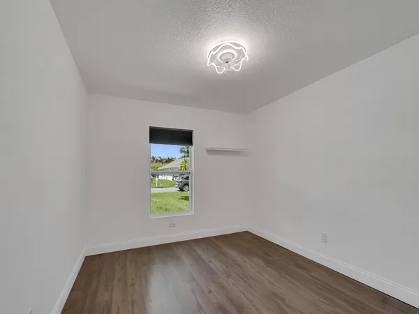 $475,000 | 1330 38th Avenue, Vero Beach, FL 32960