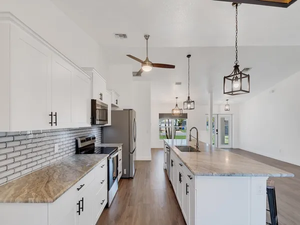 $475,000 | 1330 38th Avenue, Vero Beach, FL 32960