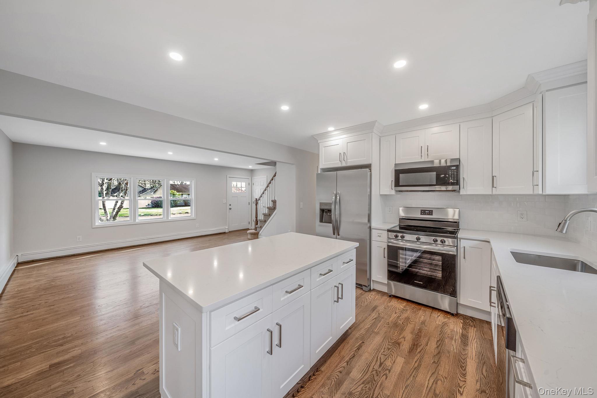 33 Harts Road East Moriches, NY 11940 - Photo 11 of 27