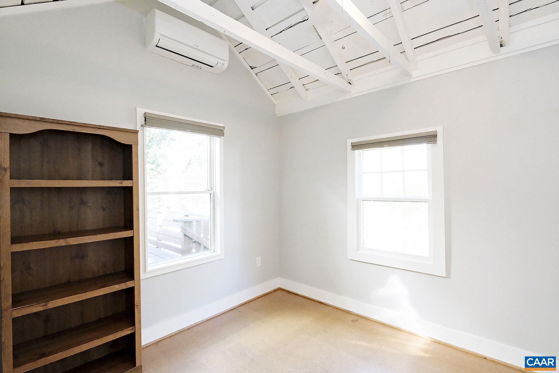 223 4th Street Southwest Charlottesville, VA 22903 - Photo 10 of 16