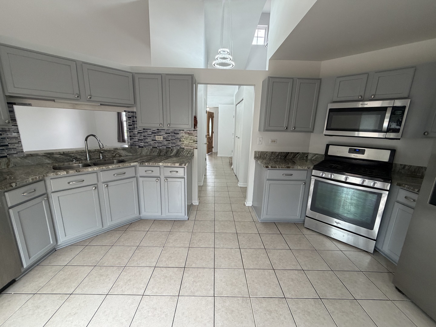 2354 Nantucket Lane Elgin, IL 60123 - Photo 12 of 46