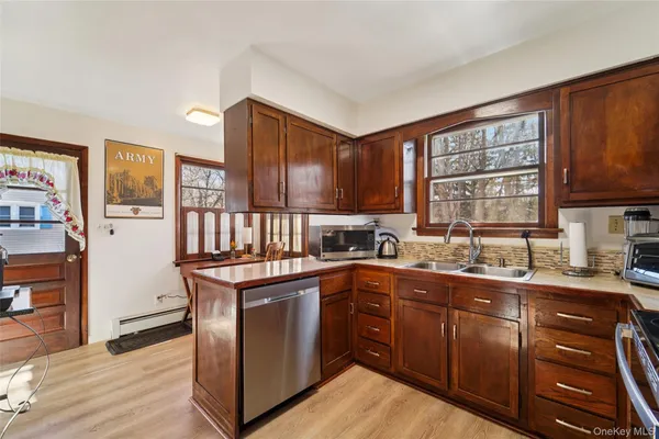 $520,000 | 154 Old State Road, Highland Falls, NY 10928