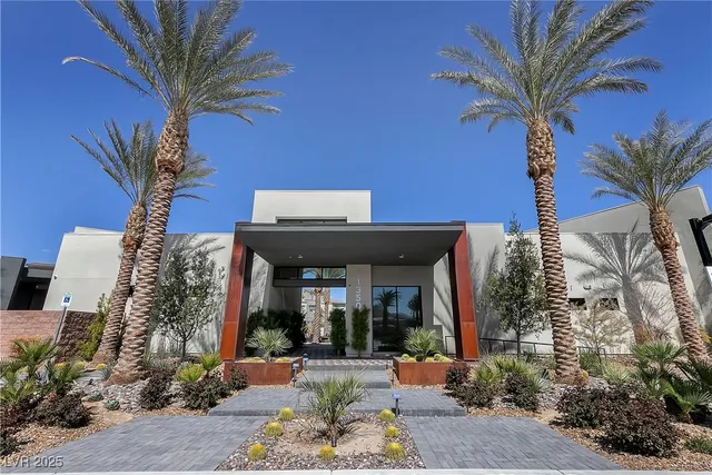 $460,000 | 11238 Essence Point Avenue, Unit 201, Las Vegas, NV 89135
