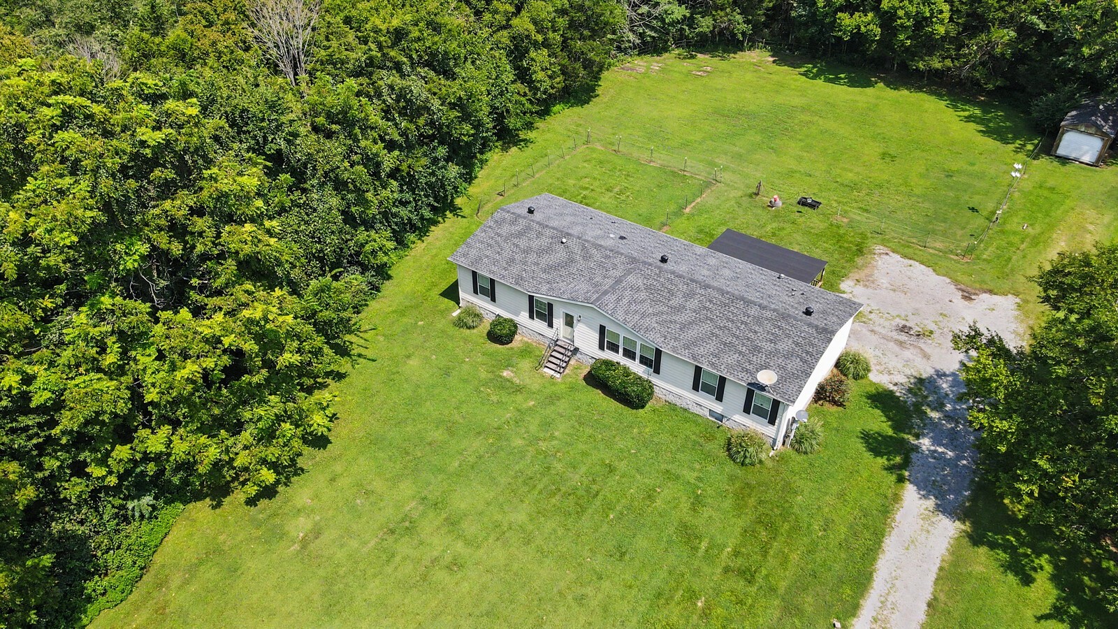 645 Jug Creek Road Watertown, TN 37184 - Photo 38 of 42 Gallery Image 38