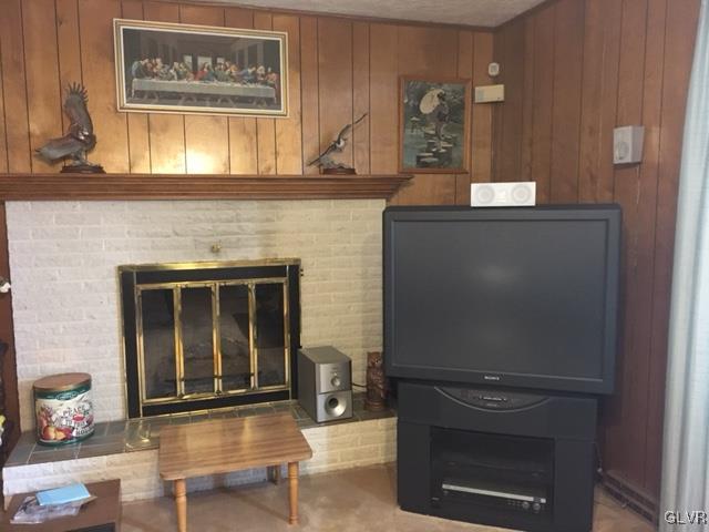 231 Elm Road Allentown, PA 18104 - Photo 9 of 13 Gallery Image 9