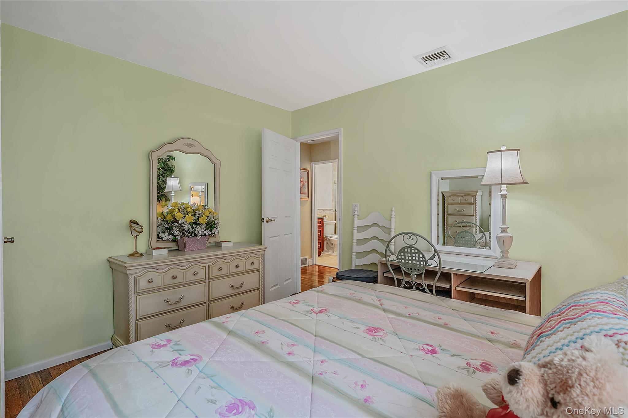 34 Ruland Road North Selden, NY 11784 - Photo 16 of 48