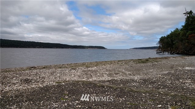 701 Griffith Point Road Nordland, WA 98358 - Photo 2 of 5 Gallery Image 2