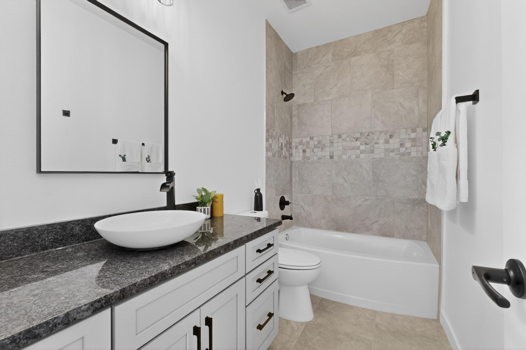 421 9th Avenue Northeast Rio Rancho, NM 87124 - Photo 17 of 48 Gallery Image 17