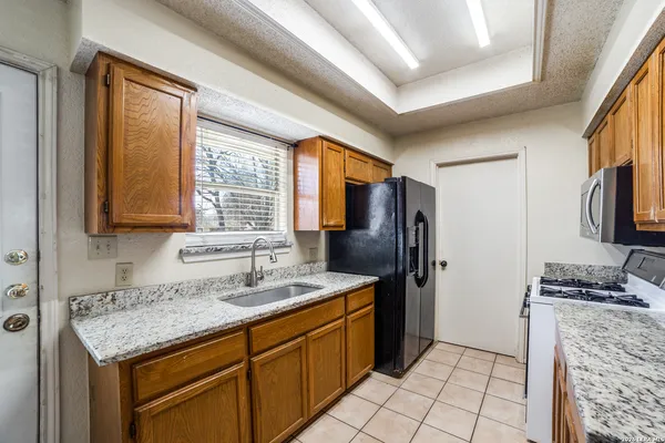 $1,400 | 5602 Ivanhoe Street, San Antonio, TX 78228