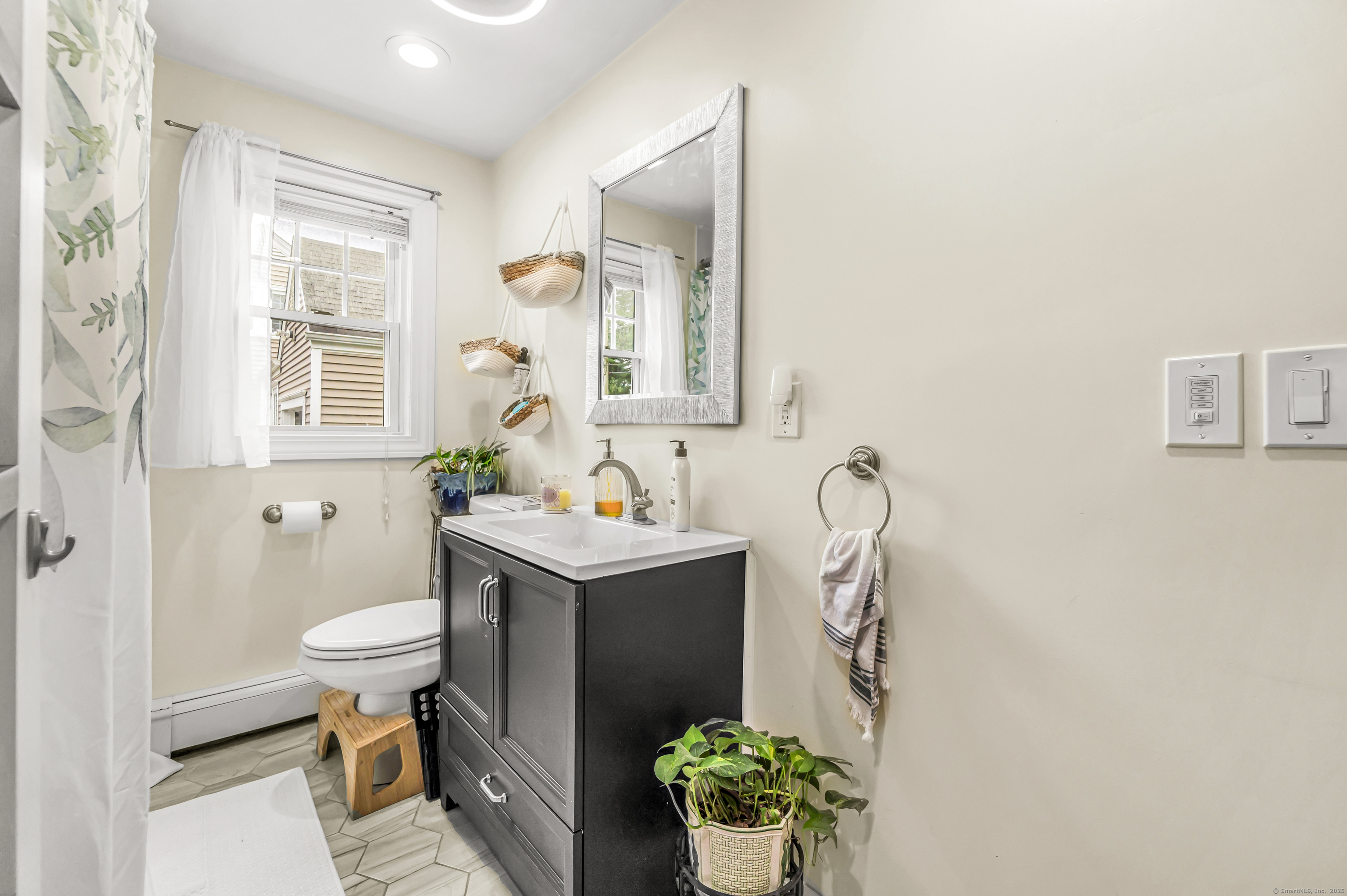 492 North Street Milford, CT 06461 - Photo 18 of 34