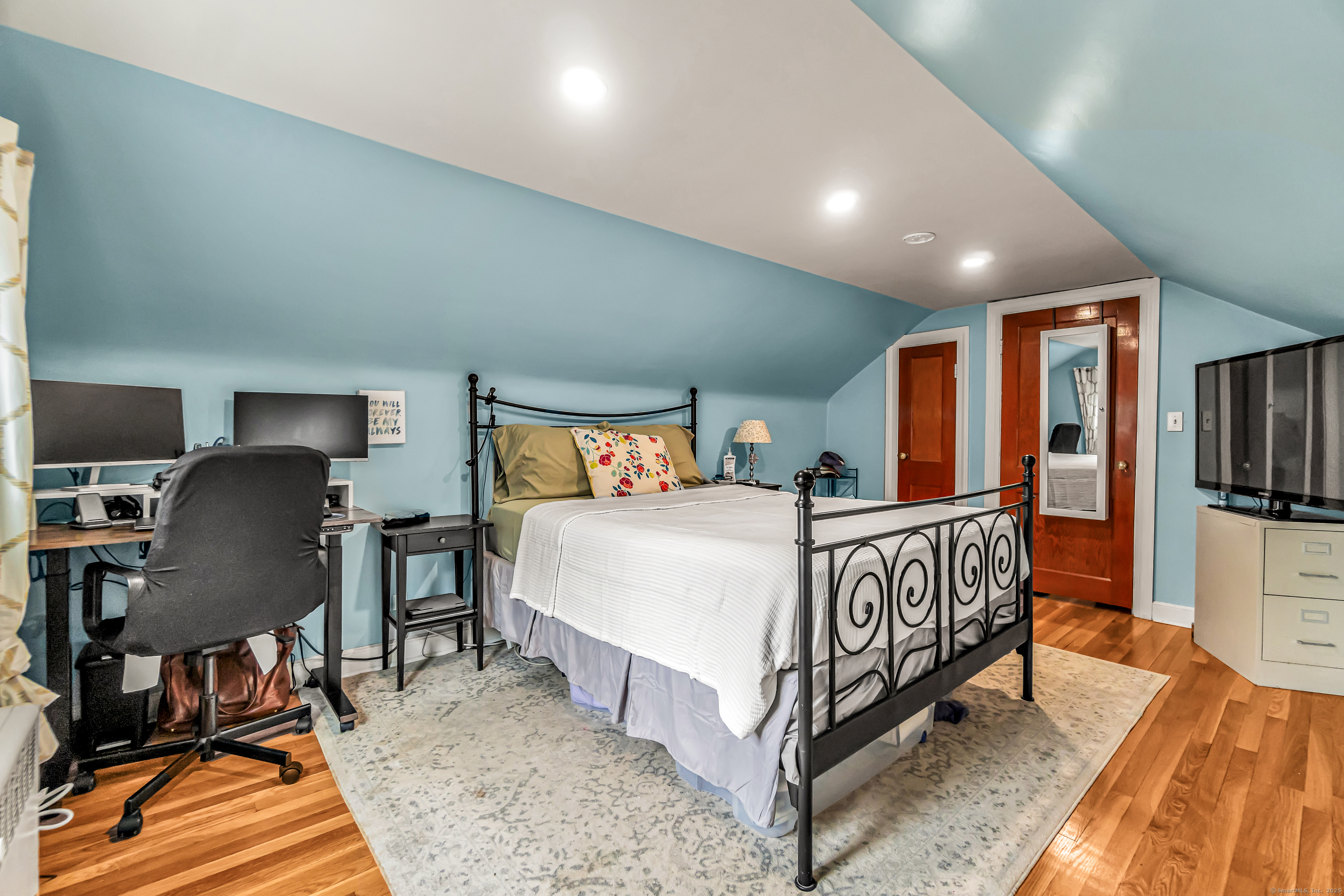 492 North Street Milford, CT 06461 - Photo 23 of 34