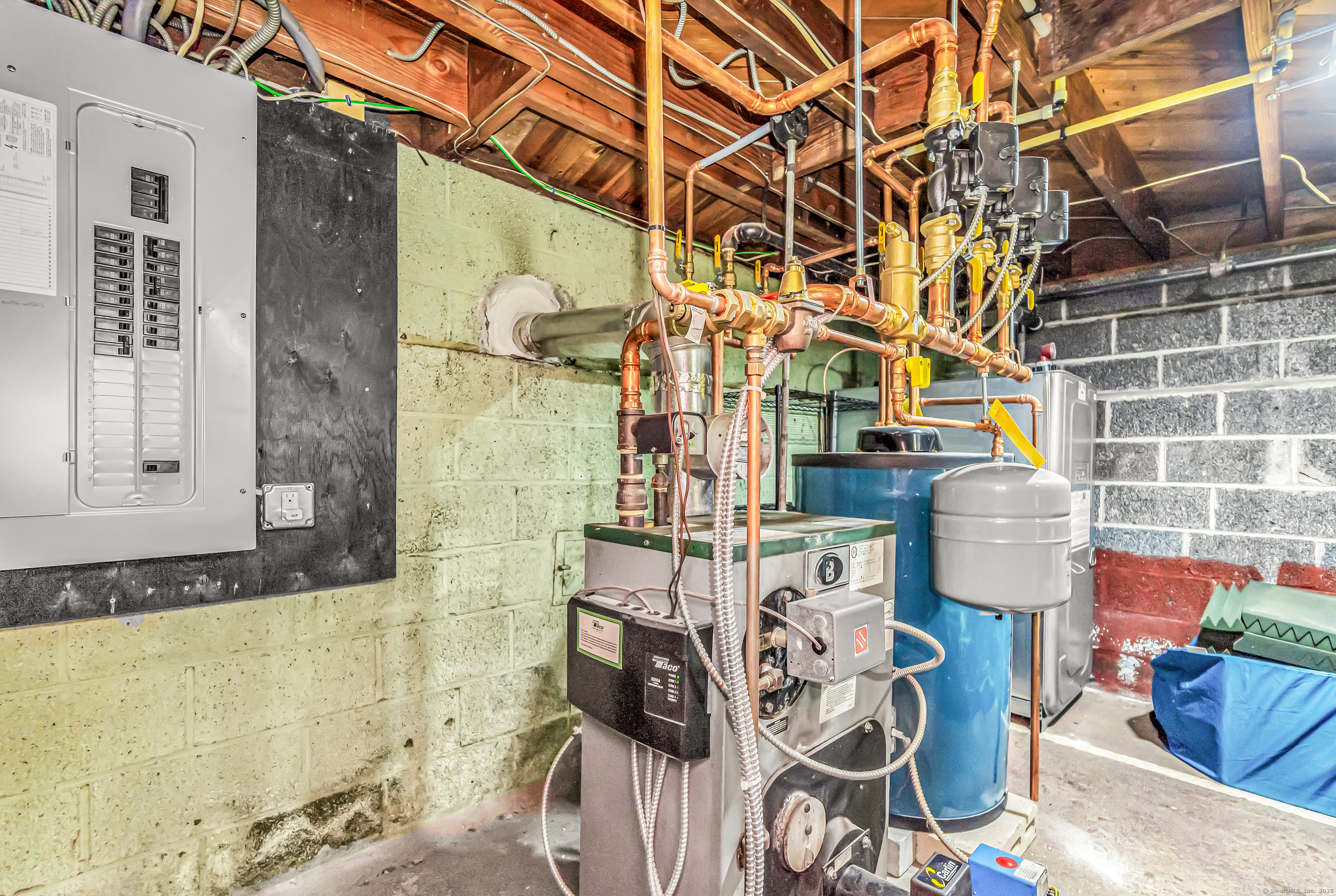 492 North Street Milford, CT 06461 - Photo 33 of 34